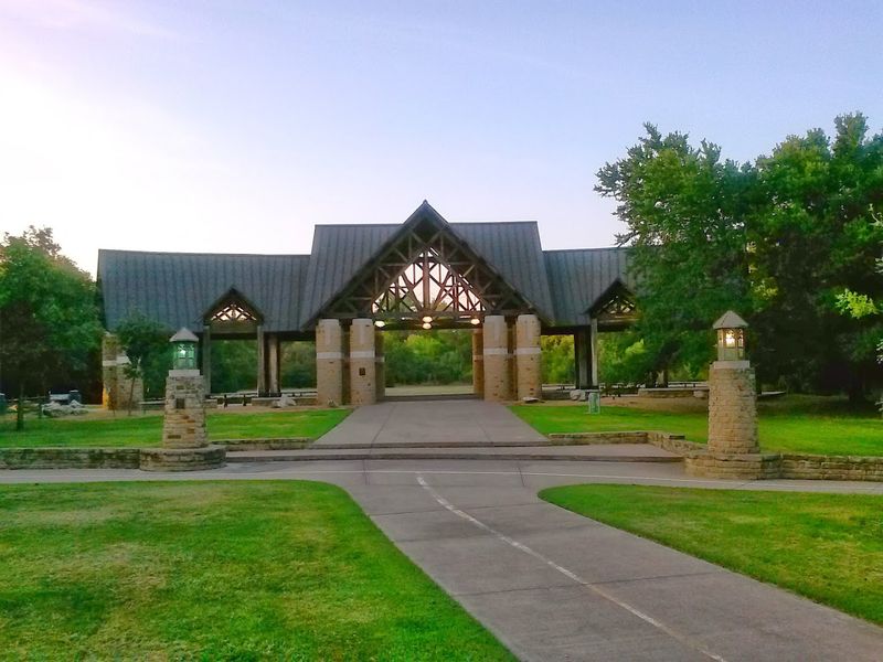 River Legacy Living Science Center for Curious Kids