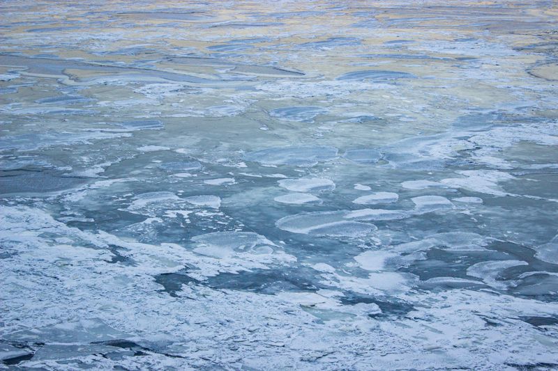 Ice And Water Create Constant Sound