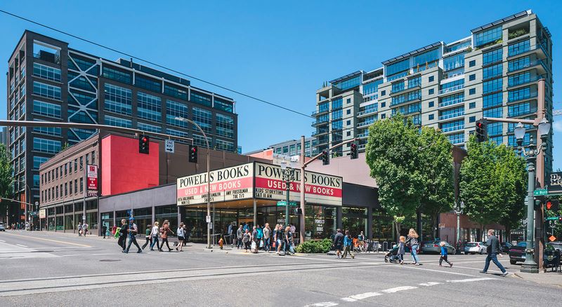 Powell's City of Books, Portland, Oregon