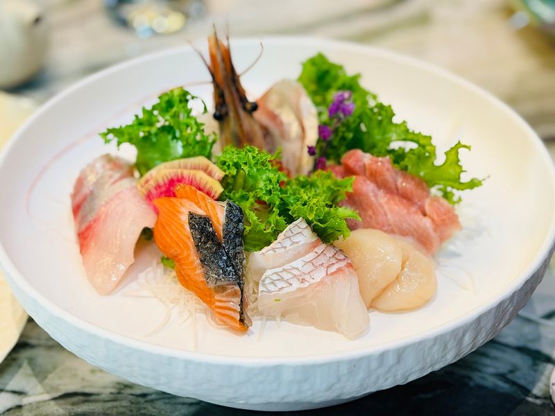 Fish Flown in Daily from Hokkaido and Toyosu Market