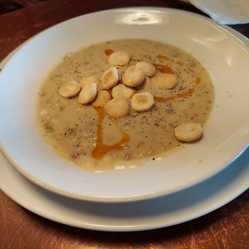 The Clam Chowder That Earns Its Reputation