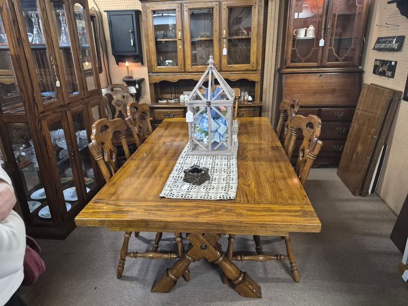 Recognized as a Top Antique Destination in Hendricks County