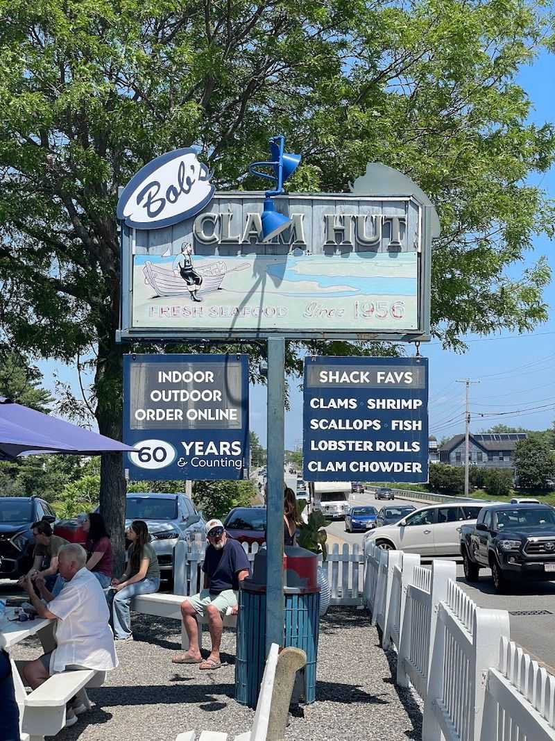 The Kind Of Seafood Stop People Try Not To Share