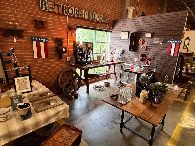 The Kind Of Vintage Store People Gladly Lose Hours In