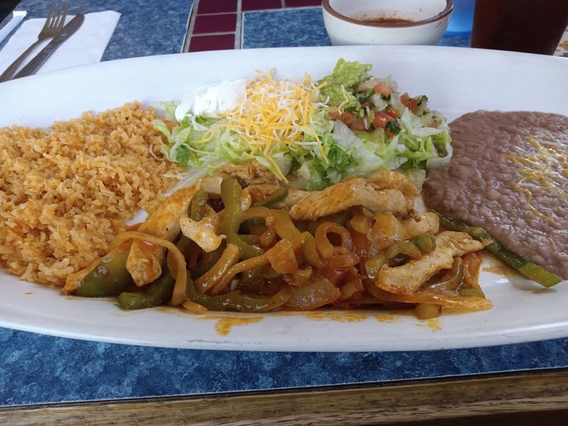 Lunch Hours That Make Weekday Visits Easy