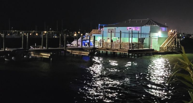 The 360-Degree Water Views That Make Every Seat the Best One