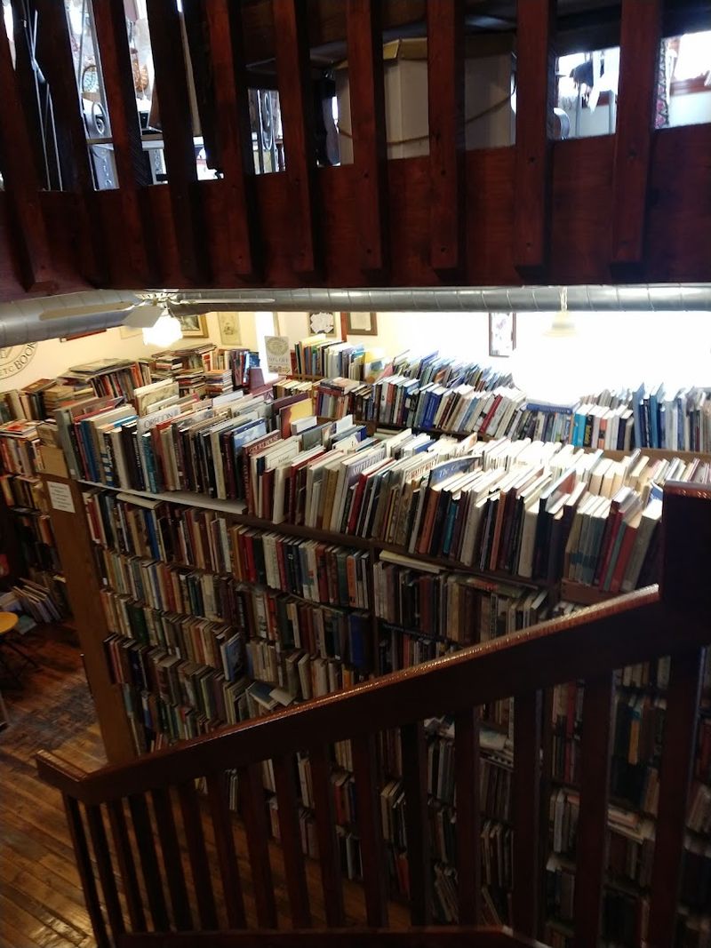 Thousands of Books That Book Lovers Will Obsess Over