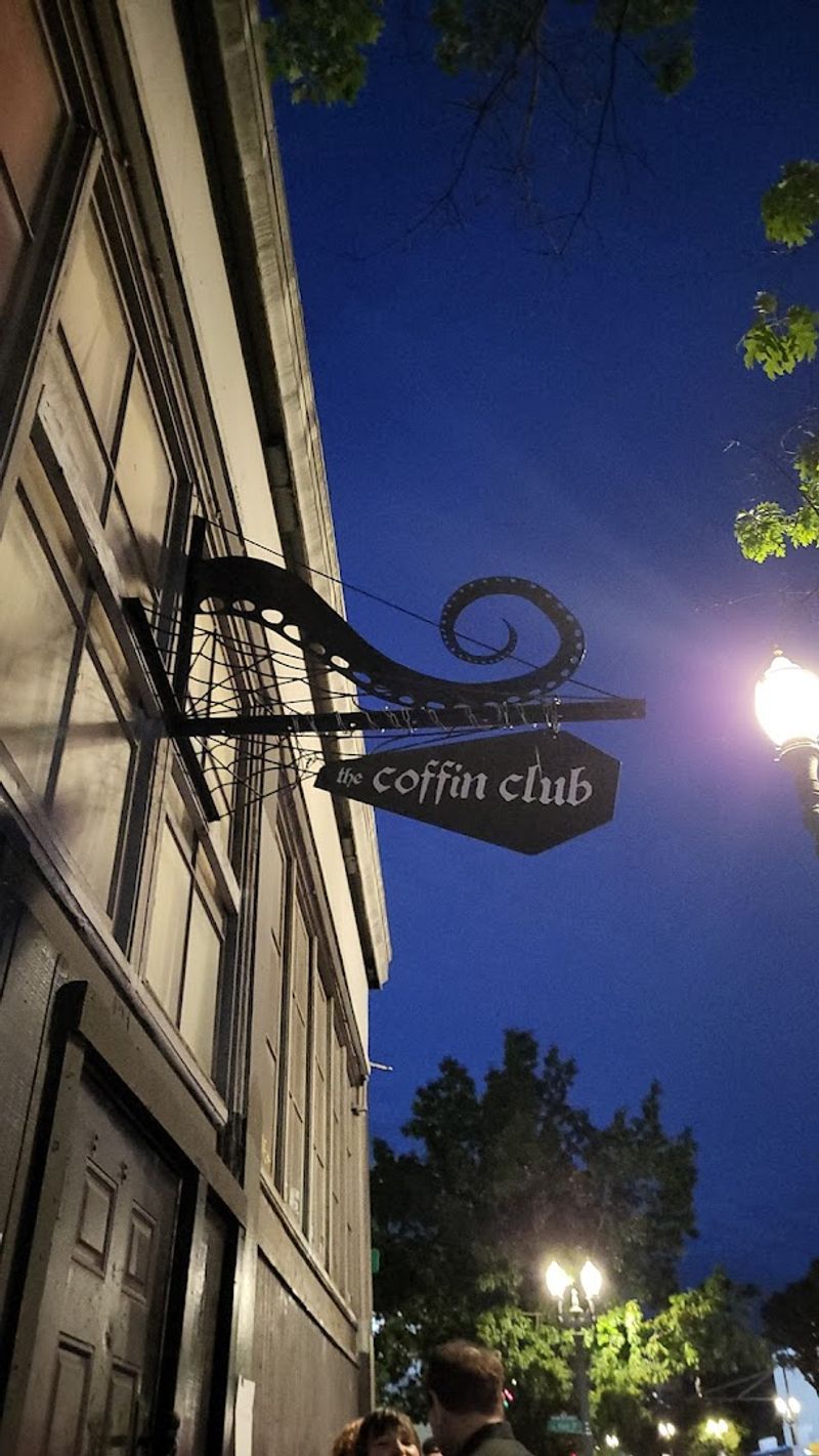 Planning Your Visit to The Coffin Club