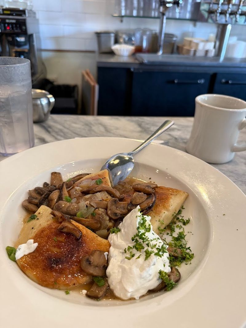 The Bar Area Where Time Genuinely Stands Still