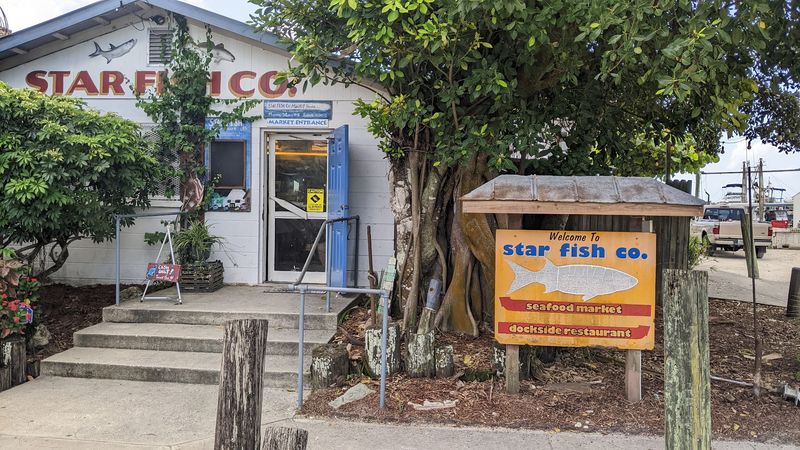 Why This Seafood Stop Is Hard To Beat