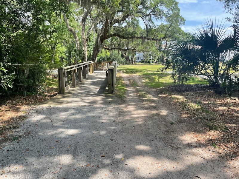 The Short Walk That Builds Curiosity Before You Reach The Ruins