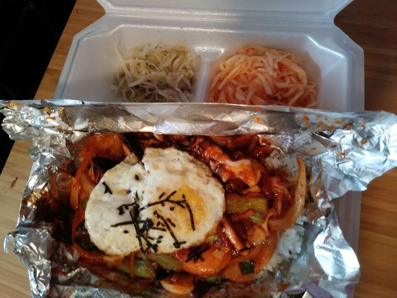 Convenient Ordering Options for Every Kind of Diner