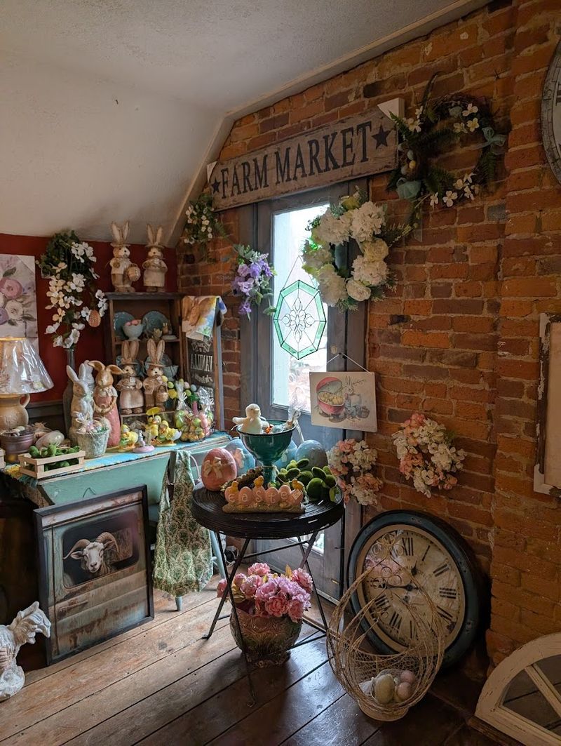 The Antique Barn and Treasure-Filled Upstairs That Shoppers Absolutely Love