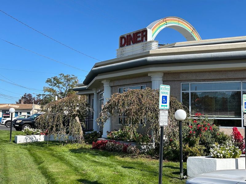 Why Rainbow Diner Keeps Drawing People Back