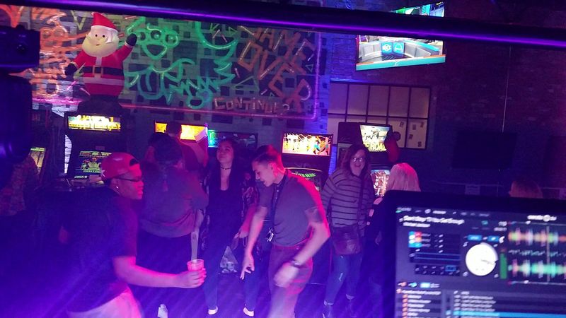 The Hours and When to Go