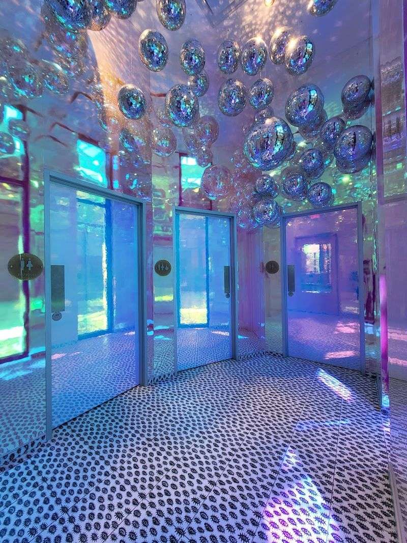 The Atmosphere That Pulls You Back In