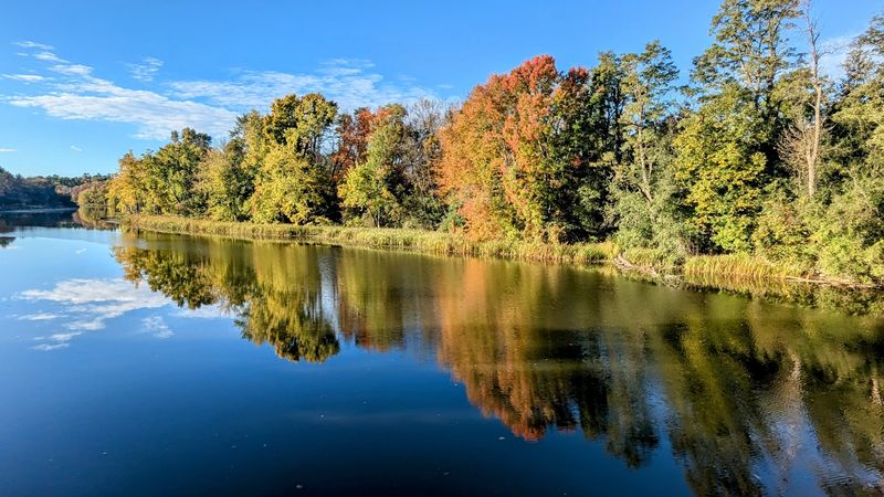 Timing Tips For Parking, Photos, And A Smooth Small-Town Flow