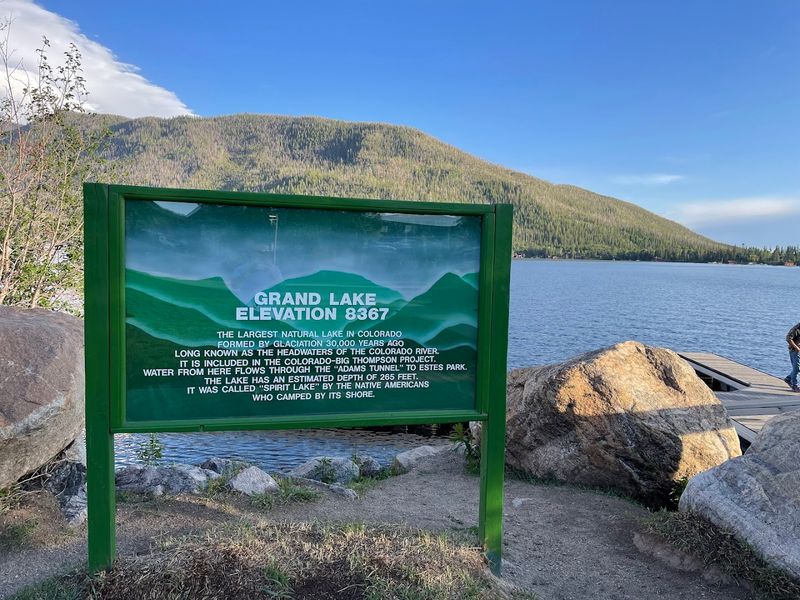 Why Grand Avenue Feels So Good For Slow Browsing