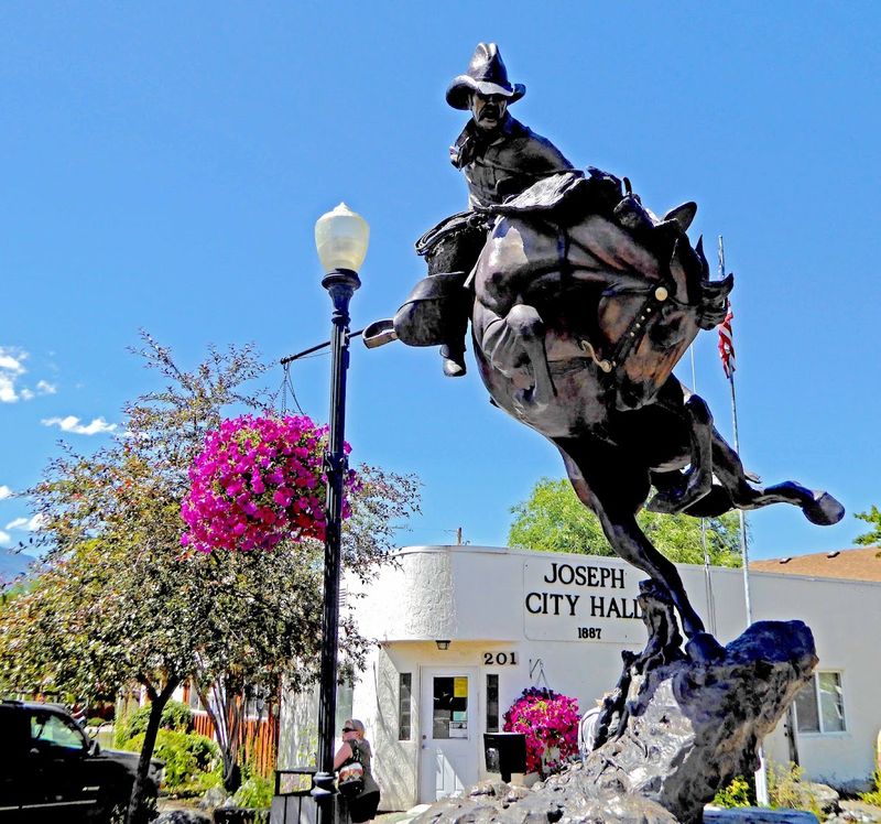 Bronze Sculptures on Every Corner