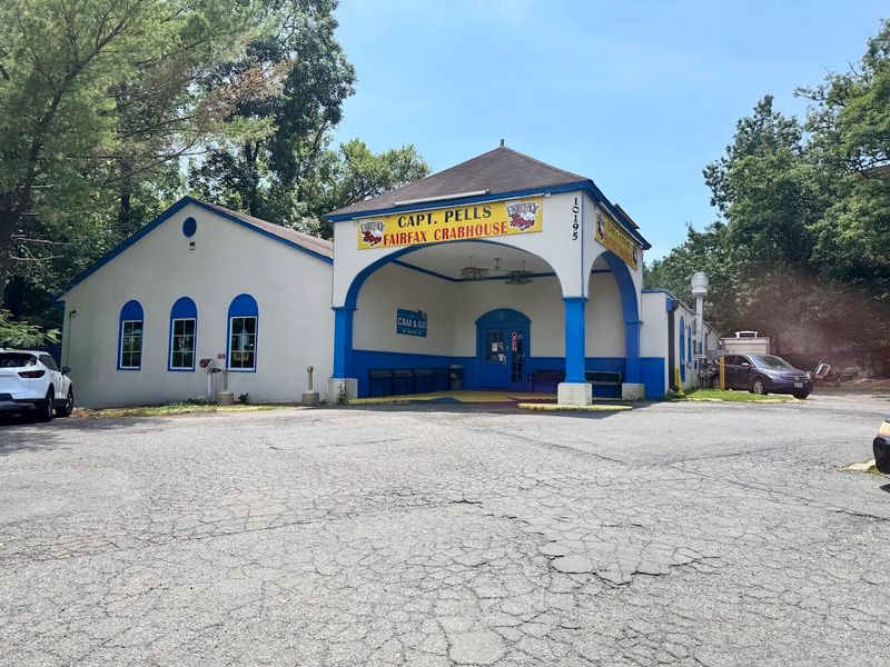 Captain Pell's Fairfax Crabhouse, Fairfax