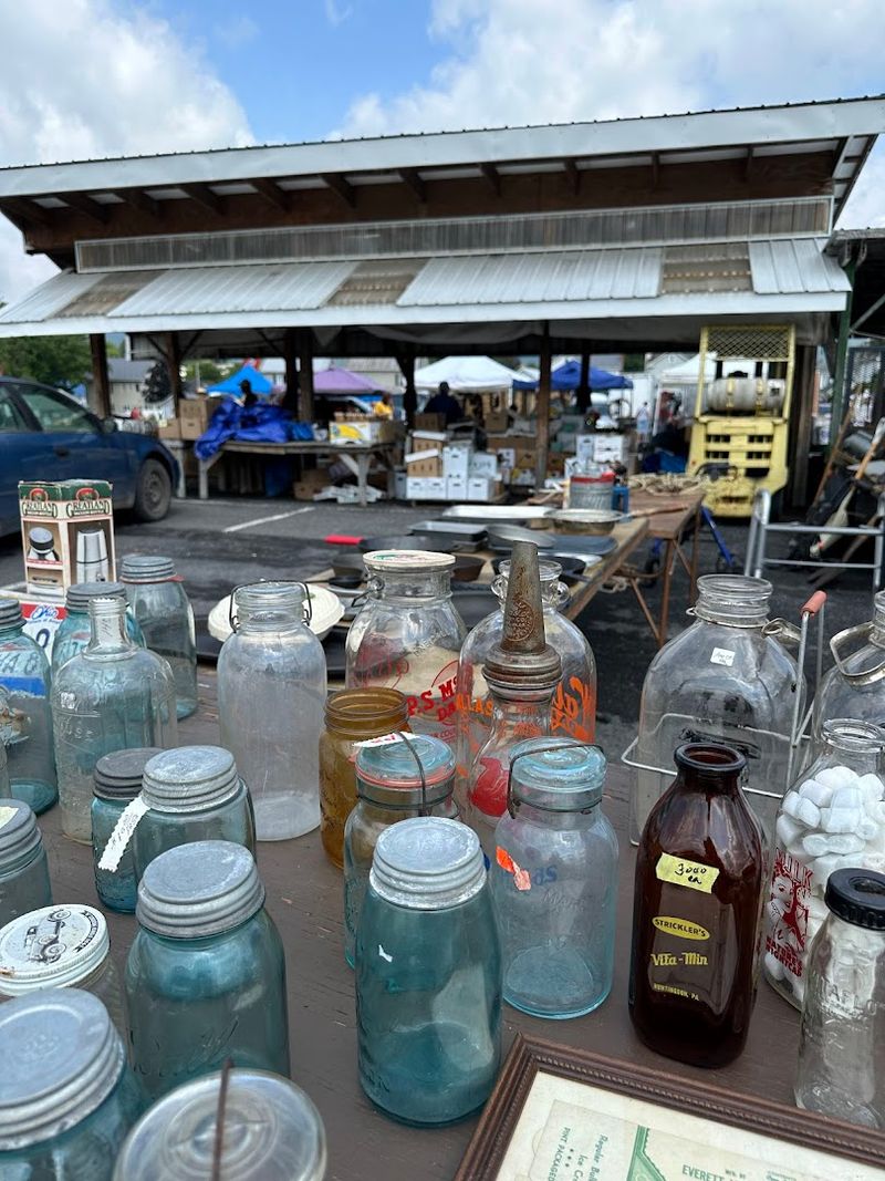 Why Sale Day Brings So Much Energy To This Amish Country Setting