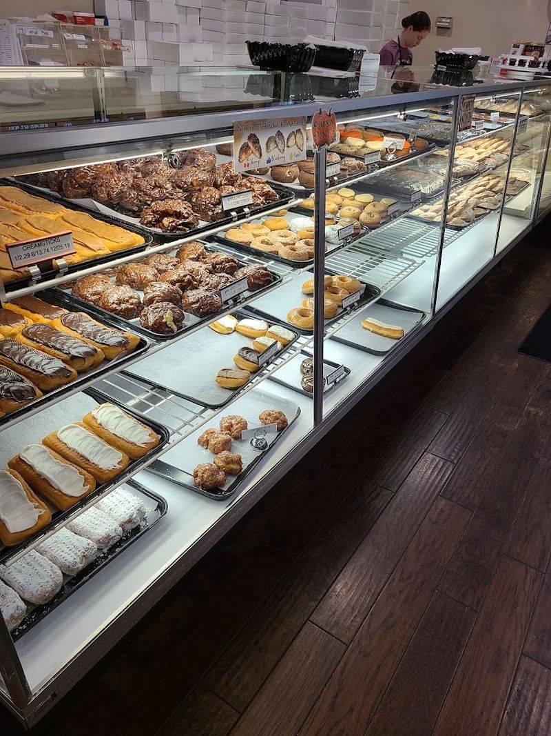 The Mix Of Meals, Sweets, And Shopping That Works