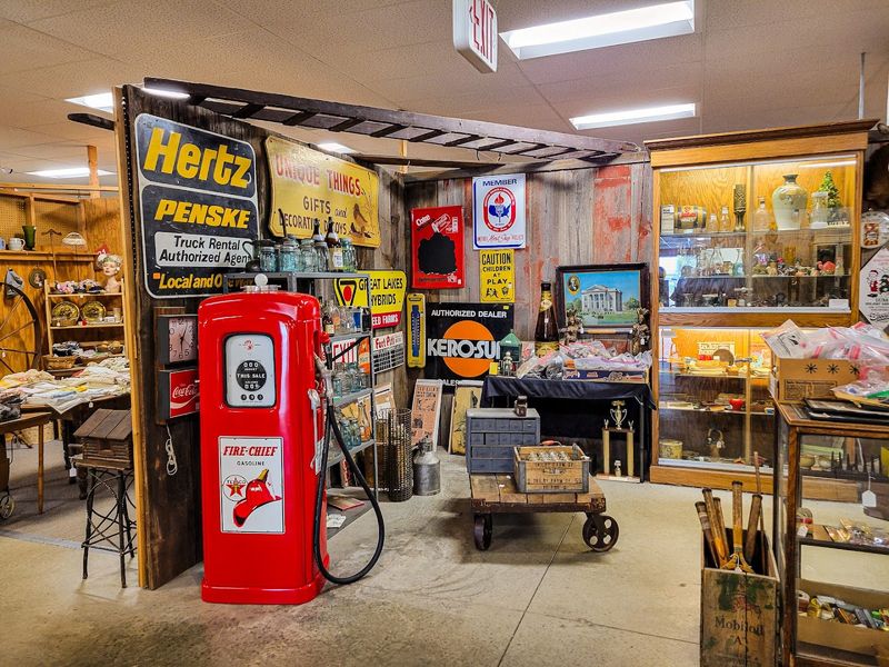 Jeffrey’s Antique Gallery 