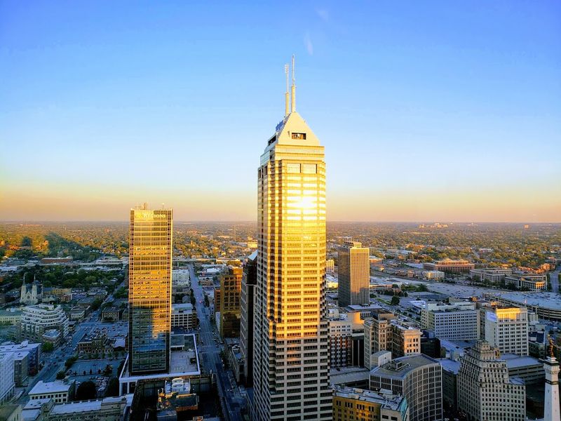 The Skyline Club Venue Adds a Stunning Indianapolis Backdrop