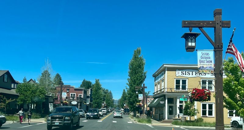 Visiting the Town of Sisters Nearby