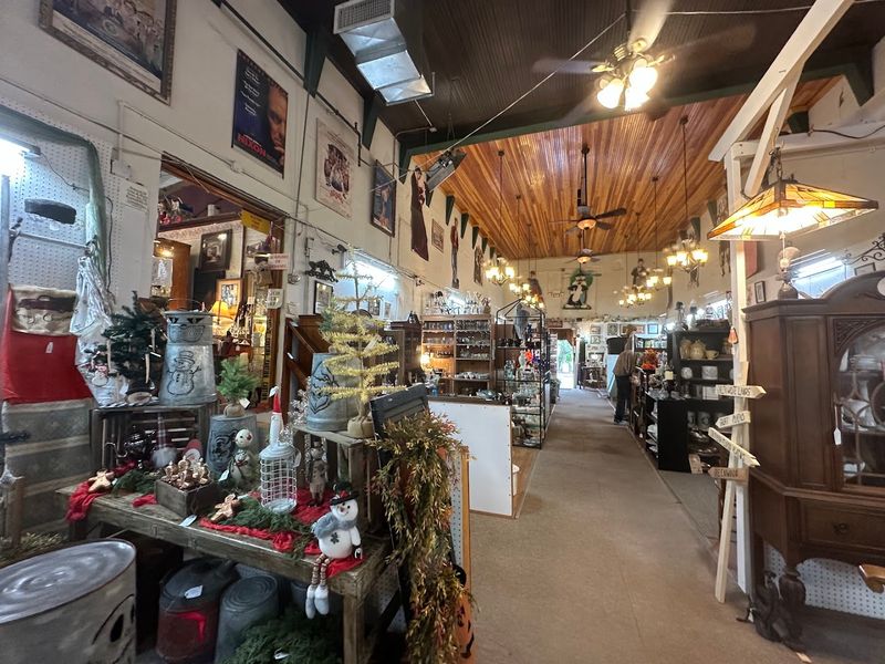 Small-Town Charm With Treasure Hunt Appeal