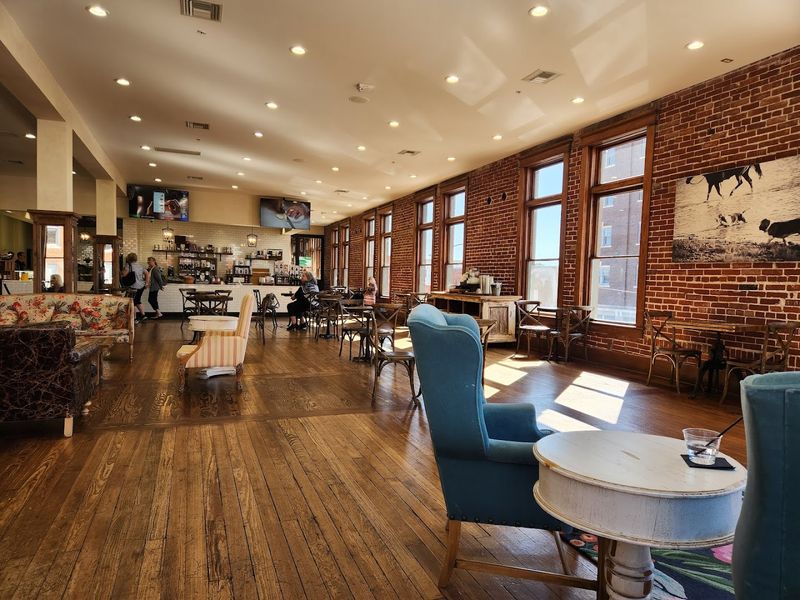 Coffee and Lattes Worth the Upstairs Trek