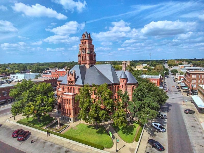 The Historic Downtown Square That Sets the Mood