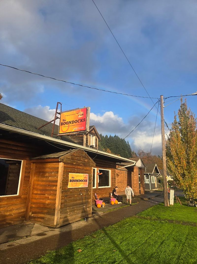 The Boon Docks, North Bend, Oregon