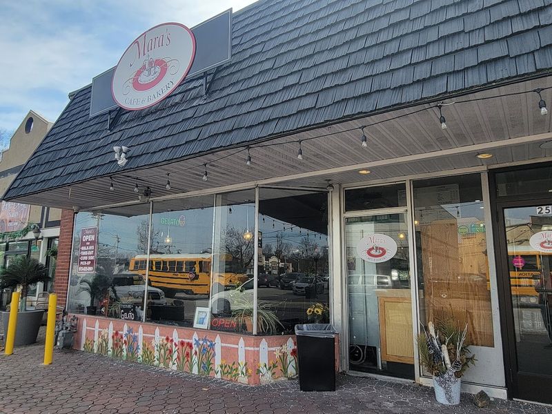 Mara's Cafe & Bakery, Denville