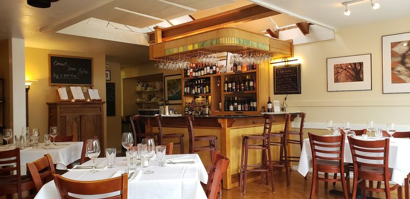 Alloro Wine Bar and Restaurant, Ashland, Oregon