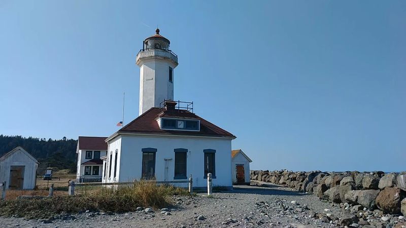 Point Wilson Lighthouse And Shoreline Corners Worth The Extra Walk