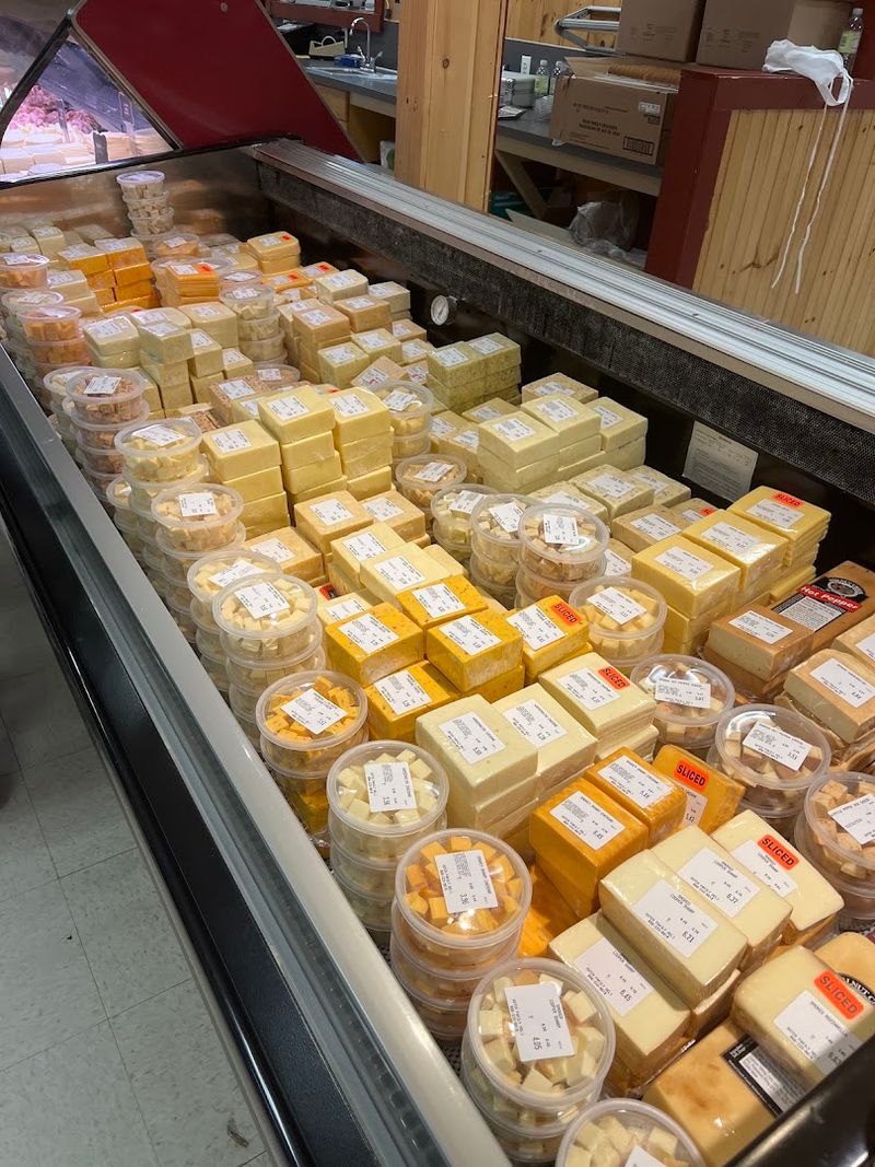 Dutch Family Cheese Barn: A Cheese Lover's Quiet Paradise