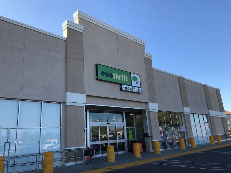 Store Basics, Hours, Location, And The Easy Parking Game Plan