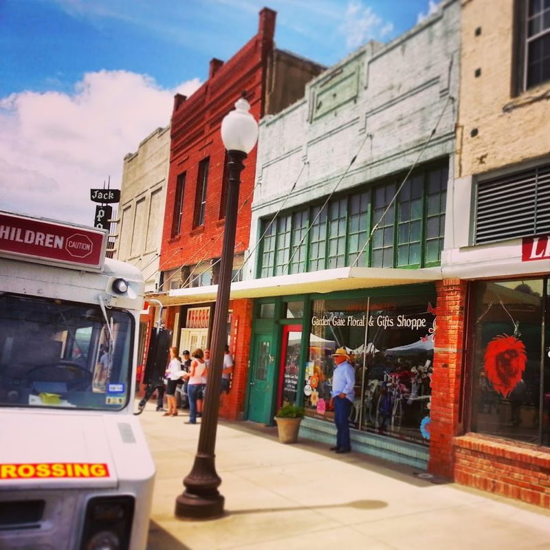 What to Eat and Where to Refuel in Ennis