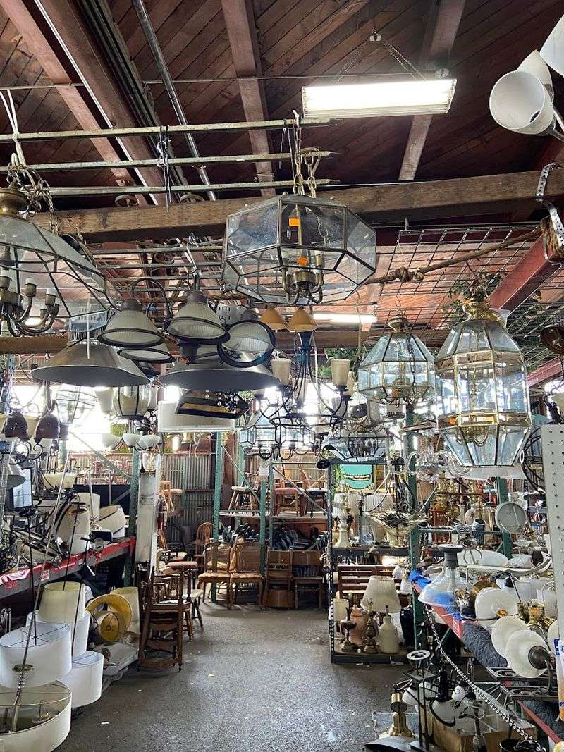 Dig Friendly Culture That Makes It Feel Like Urban Exploration