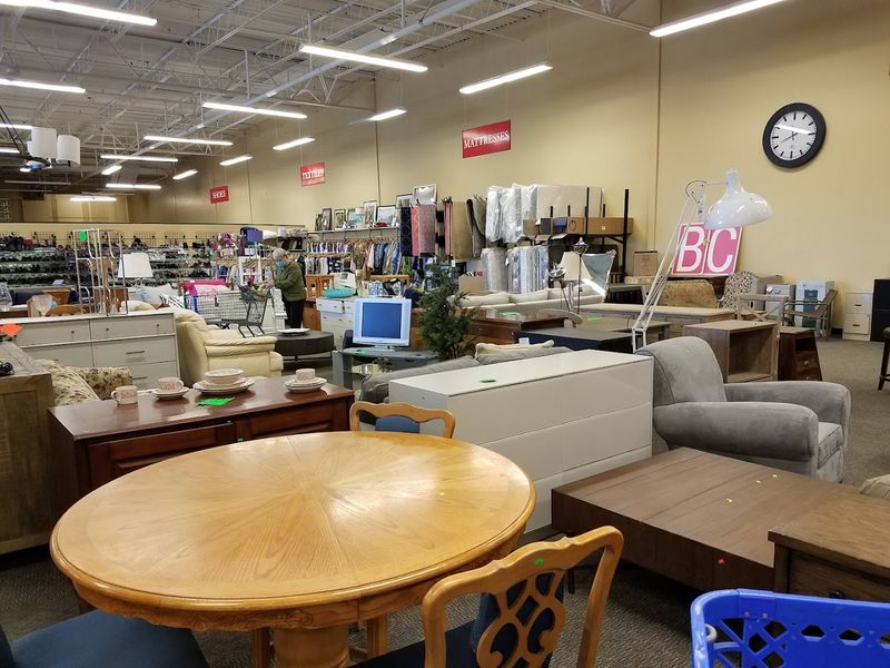 St. Vincent de Paul Thrift Store, Eugene, OR