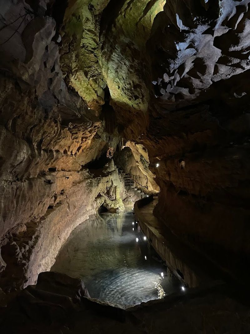 A Horse Cave Detour That Easily Fills More Time Than Expected