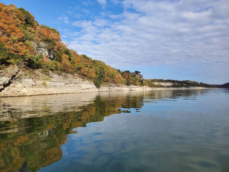 The Lake Tenkiller Setting Makes Everything Taste Better