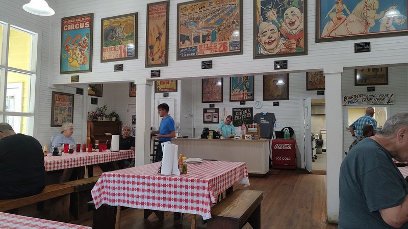 Pickett House Restaurant 