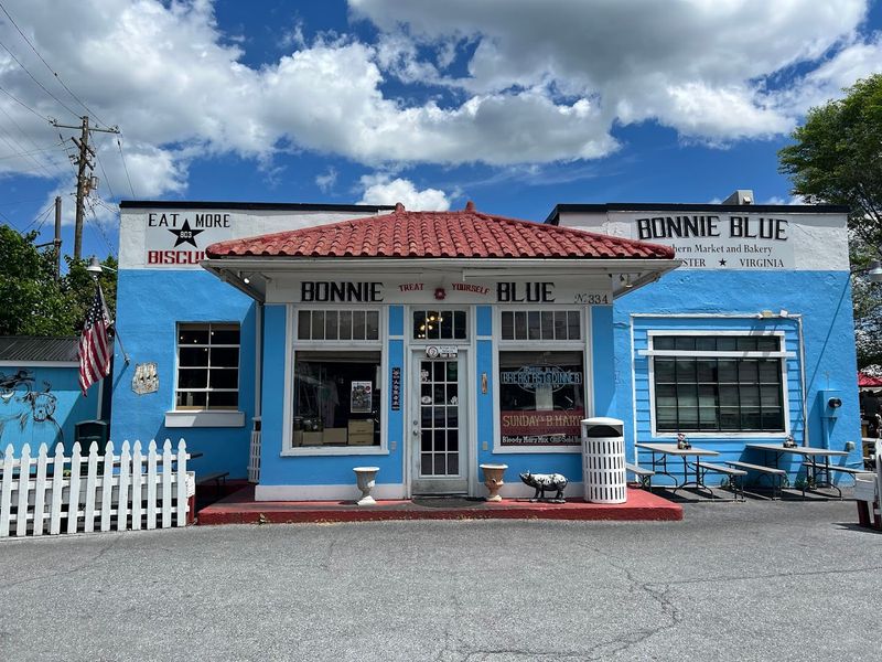 Bonnie Blue, Winchester