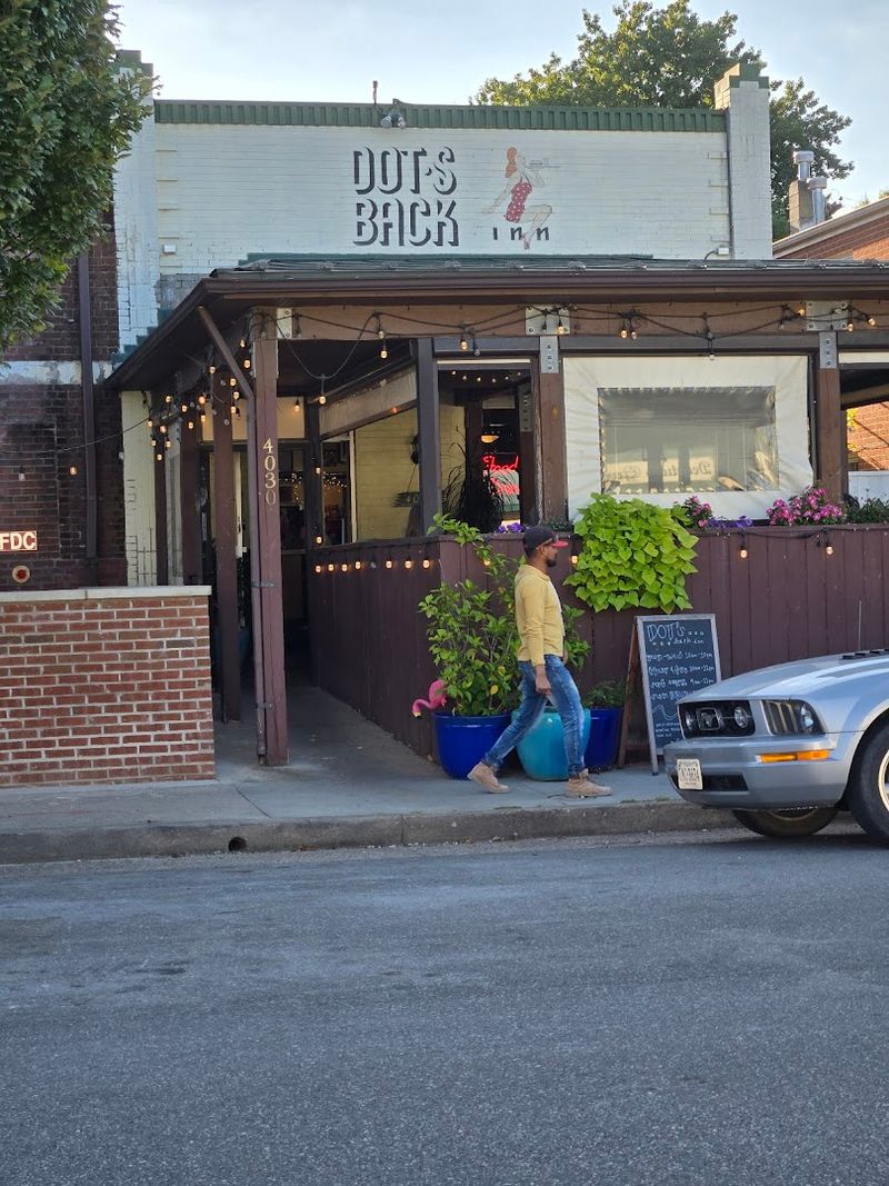 Dot's Back Inn, Richmond