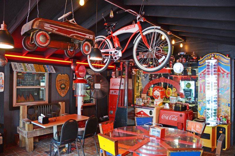 Antique Decor and Nostalgia That Makes Every Corner a Discovery