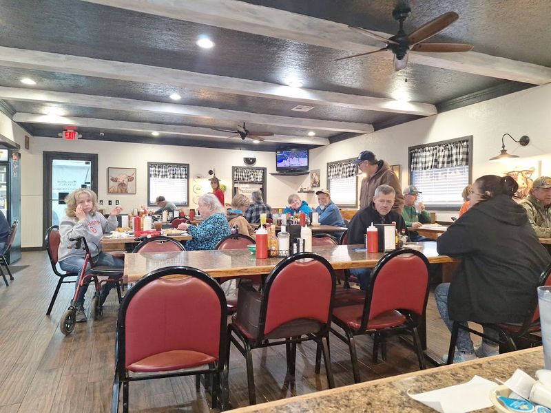 The Atmosphere Pulls You Right In