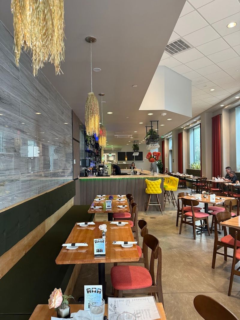 Complimentary Soup Is the Kind of Surprise Worth Talking About