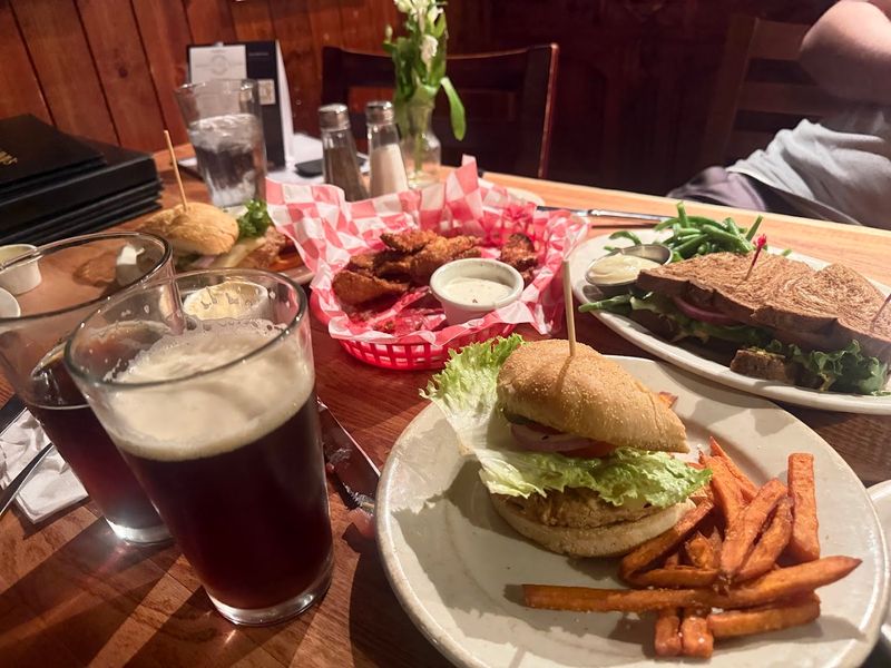 Late Night Dining That Actually Delivers on Quality